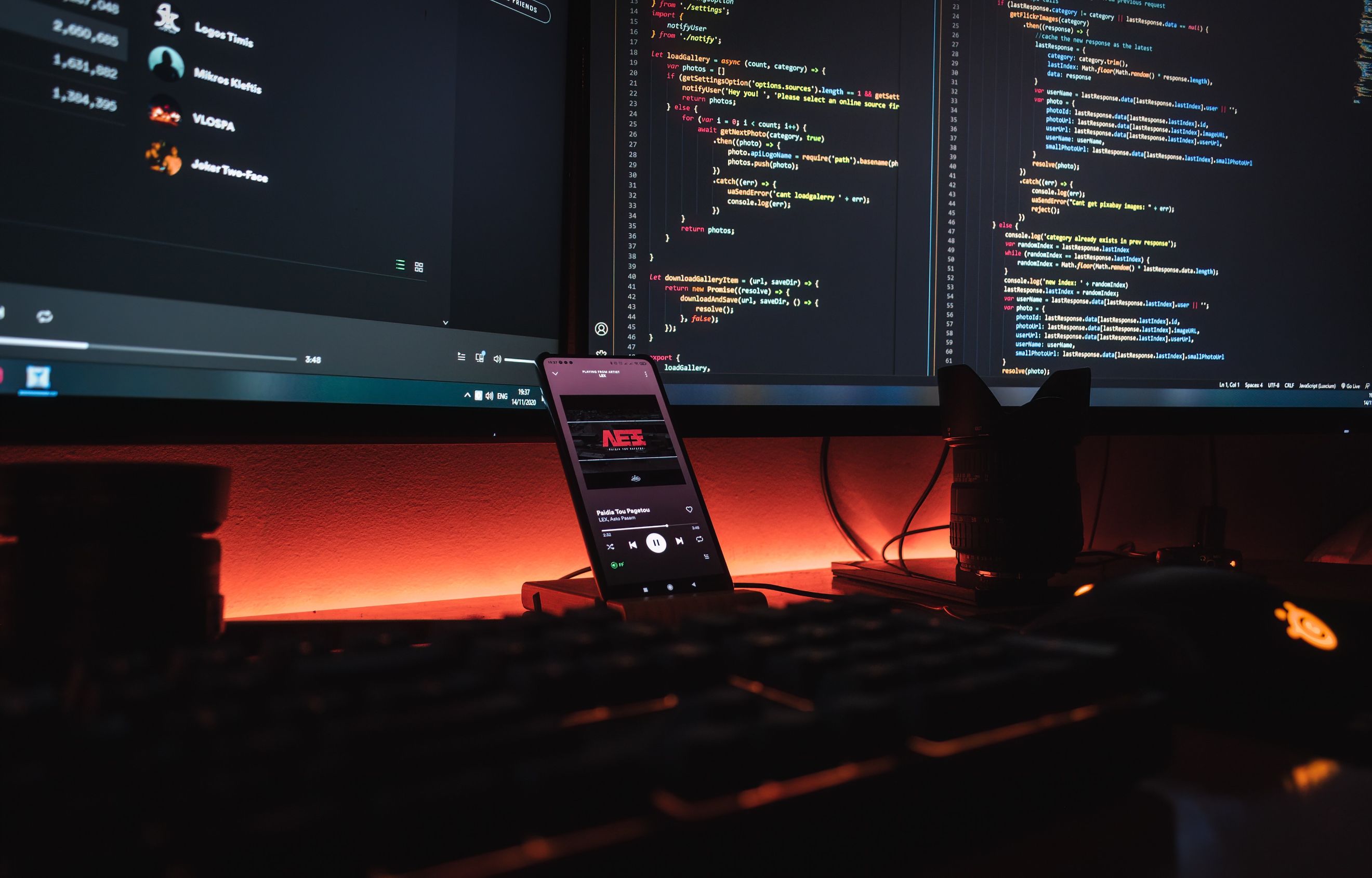 Custom Software Development for Government Agencies: Unleashing the Potential, Confronting the Hurdles