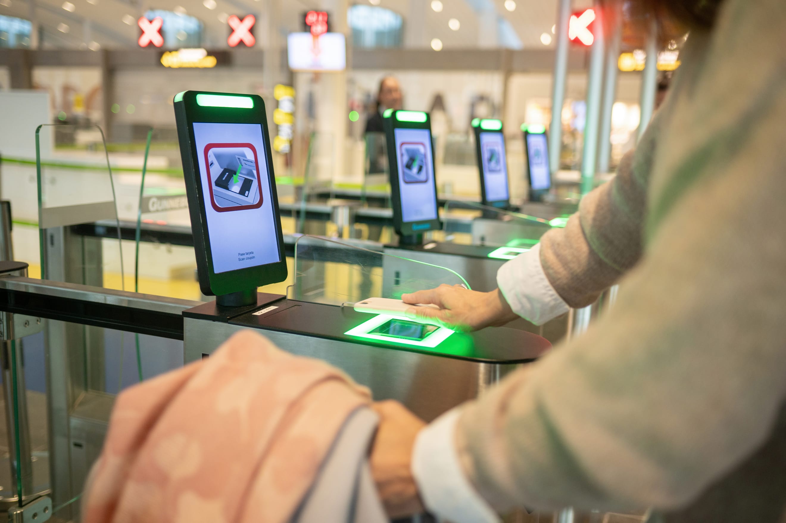 The Role of AI and Machine Learning in Aviation Security Operations